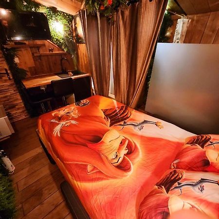 Indiana Jones A 10 Minutes Du Parc Disneyland Conde-Sainte-Libiaire Exteriör bild