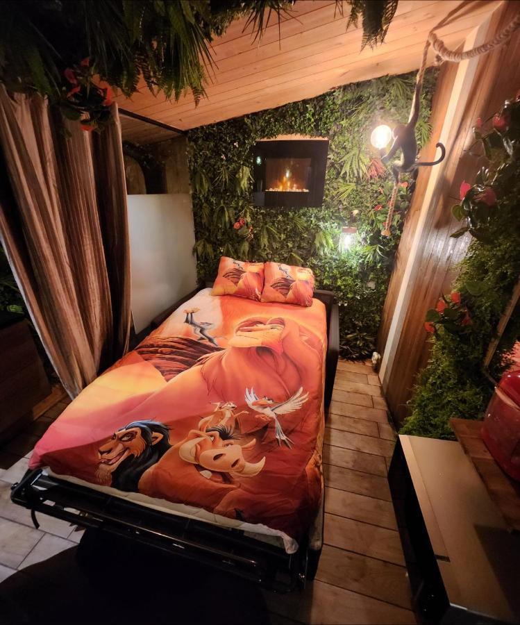 Indiana Jones A 10 Minutes Du Parc Disneyland Conde-Sainte-Libiaire Exteriör bild